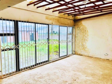 Farm & Agricultural Land