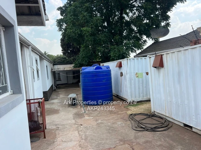 Commercial Property To Let in Eastlea 